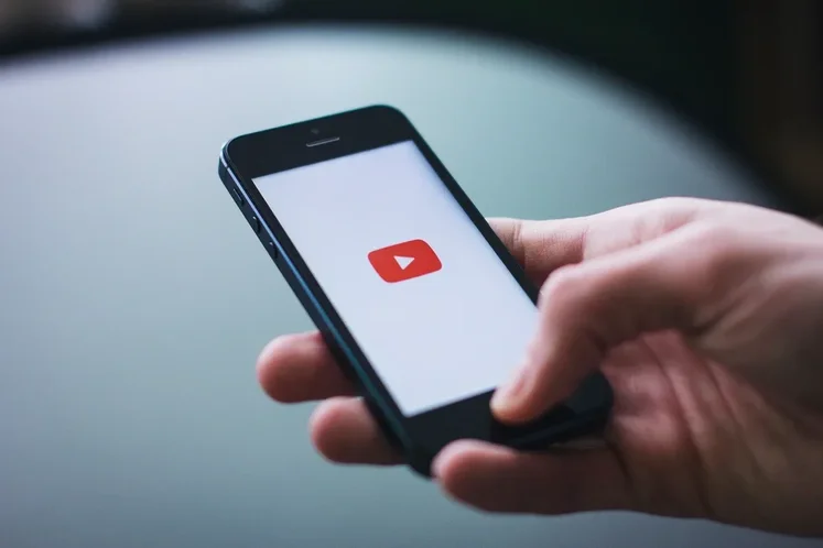 Instagram vs TikTok: Platform Mana yang Cocok untuk Bisnis Anda?